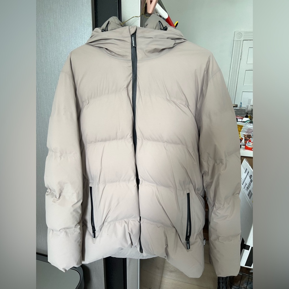 Aritzia Super Puff Original 2 - Waterproof